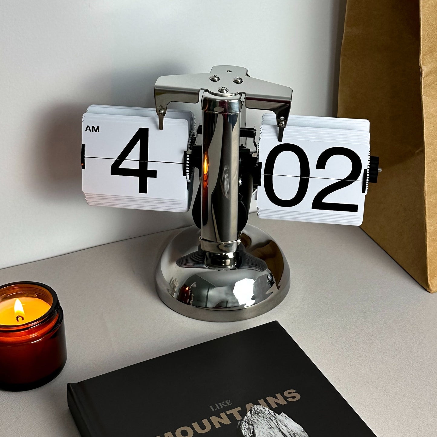 STEEL FLIPPING PAGE CLOCK