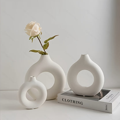 ROUND VASE