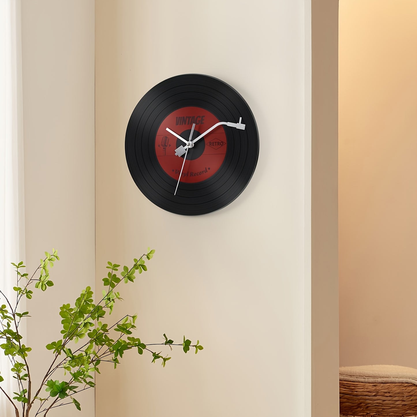 VINTAGE WALL CLOCK