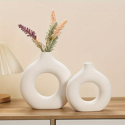 ROUND VASE